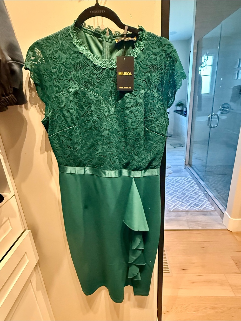 MIUSOL Emerald Lace-Top Sheath Dress for Women